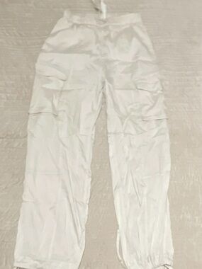 lululemon athletica White Care Tag with Logo